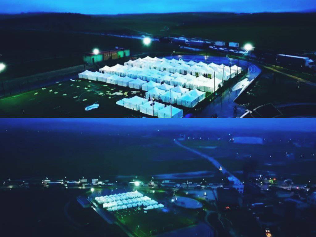 صورة من السماء تُظهر استجابة سريعة للسلطات المغربية في القصر الكبير عقب الفيضانات التي اجتاحت وادي...