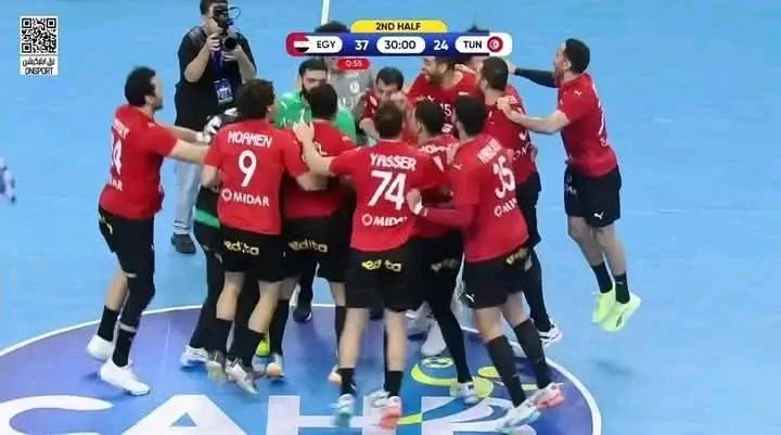 منتخب مصر يتوج رسميًا ببطولة كأس أمم إفريقيا لكرة اليد للمرة العاشرة في تاريخه.