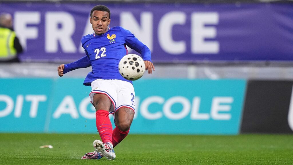 la première liste des 26 Bleus retenus par Jérôme Rothen, avec les surprises Udol et Kroupi