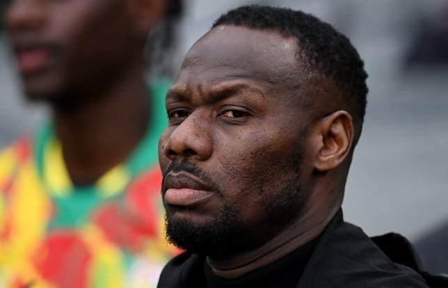 بابي ثياو مدرب المنتخب السنغالي (غيتي)