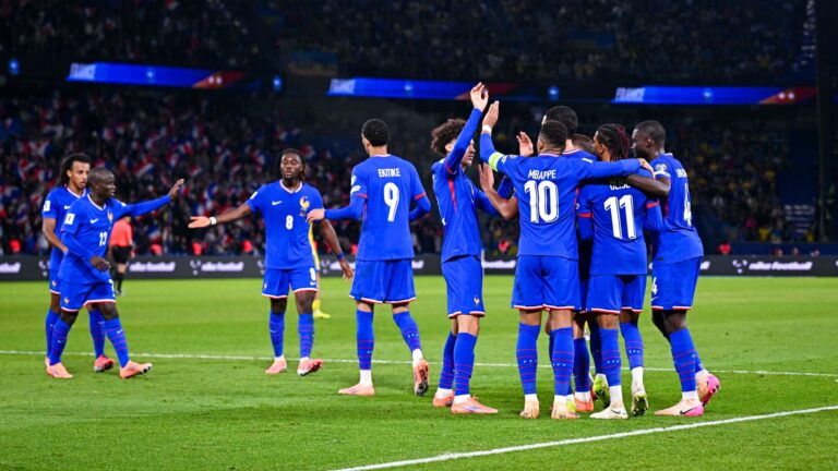 le maillot principal des Bleus pour la Coupe du monde a fuité