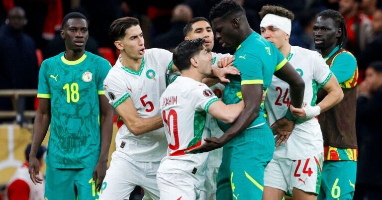 نهائي أمم أفريقيا على حافة الانفجار… كواليس خطيرة، تحكيم تحت المجهر، وتحركات رسمية تفتح ملفات شائكة!