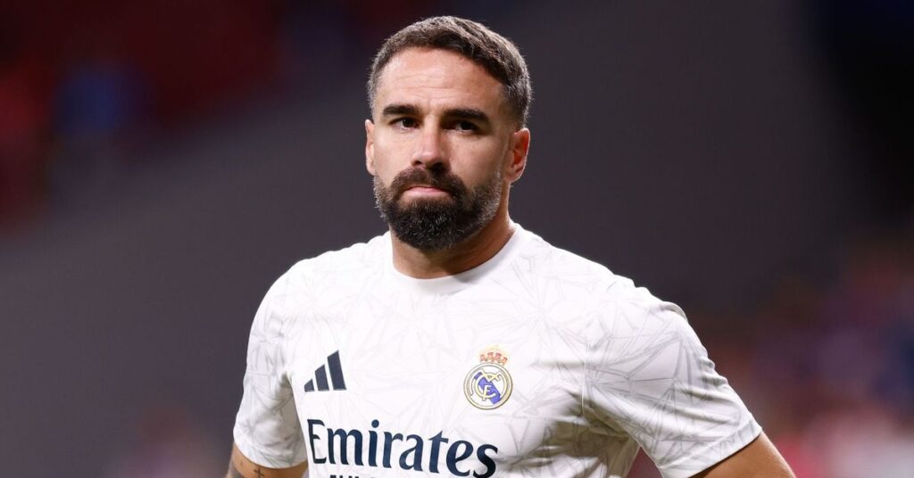 كارفاخال يطالب برحيل نجم ريال مدريد.. خطوة قد تغيّر شكل الفريق تمامًا – الجول