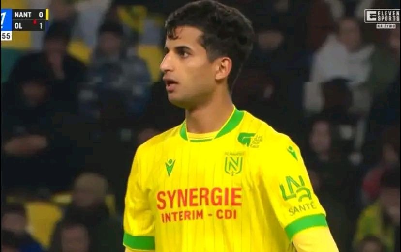 المدافع الليبي علي يوسف يُحدث ضجة واسعة في فرنسا، صحيفة ليكيب تتساءل: أين كان؟