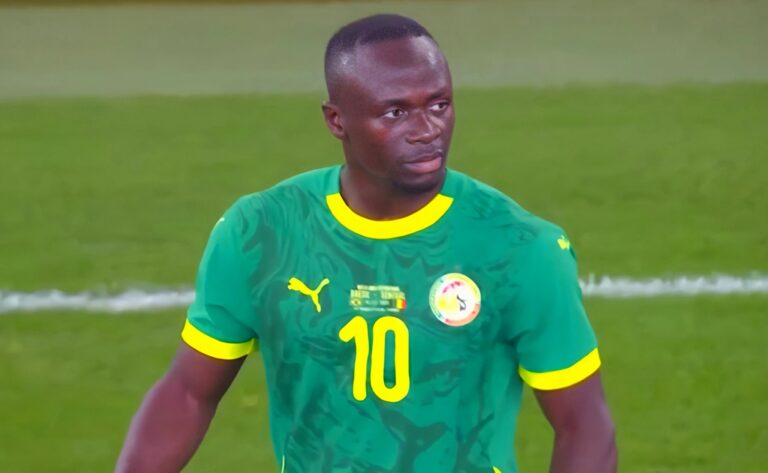 السنغال قبل ساديو ماني: تصنيف الفيفا 2012 في المركز 77 عالميًا.