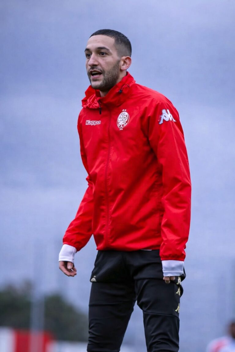 تعاقد حكيم زياش مع النادي يمثل خطوة تاريخية غير مسبوقة في عالم الكرة المغربية.