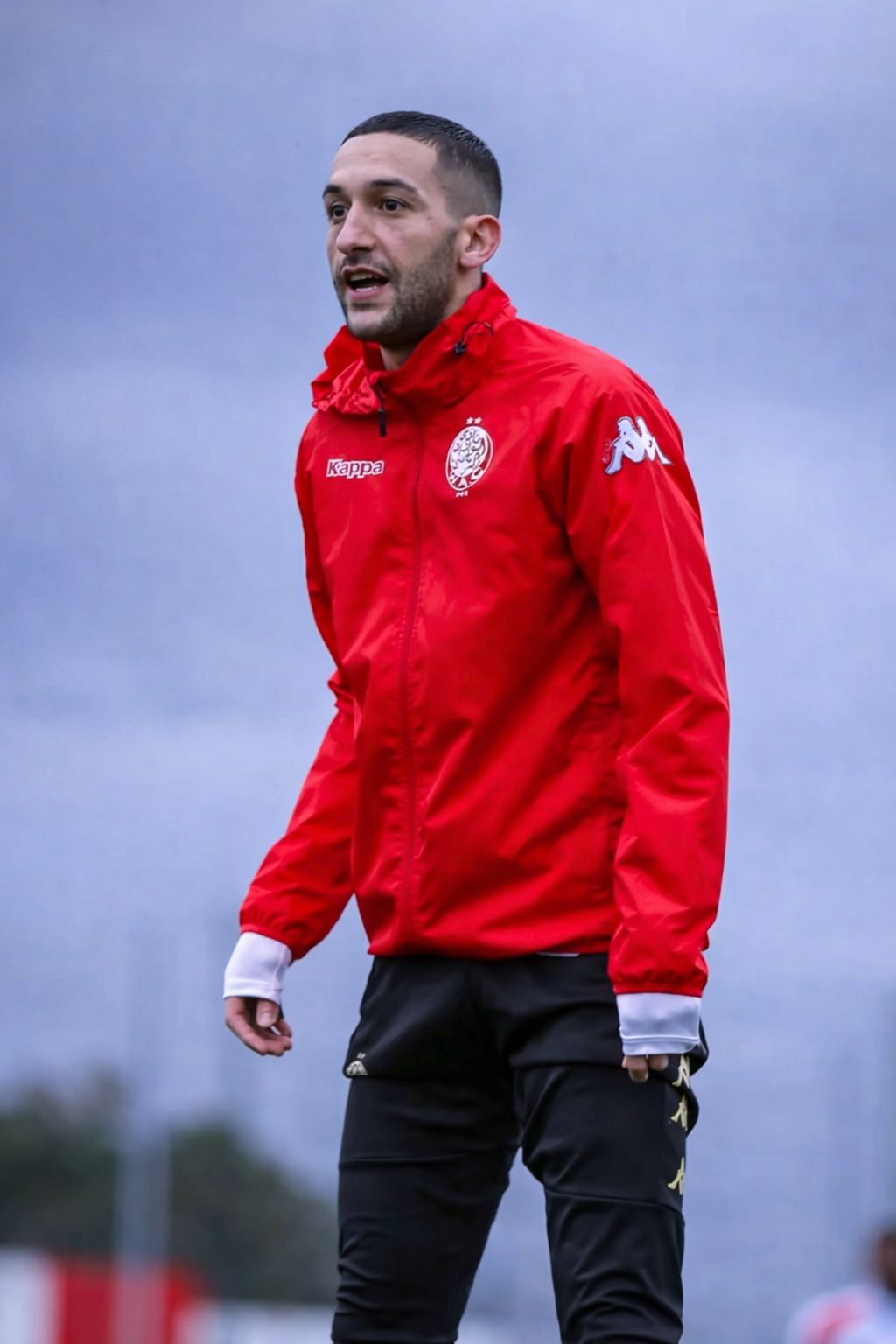 تعاقد حكيم زياش مع النادي يمثل خطوة تاريخية غير مسبوقة في عالم الكرة المغربية.