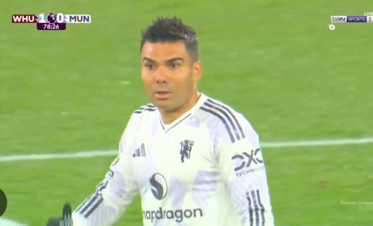 عشر دقائق فقط كانت تفصل مانشستر يونايتد عن الخسارة، بينما ظل المشجع فرانك يتألم من الإحباط.