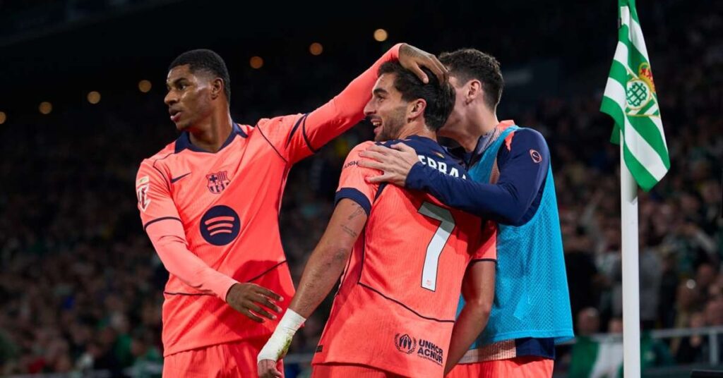 صراع إنجليزي يشتعل في الكامب نو.. ليفربول يطرق باب برشلونة لضم جوهرة نادرة وفليك يتدخل بحسم!