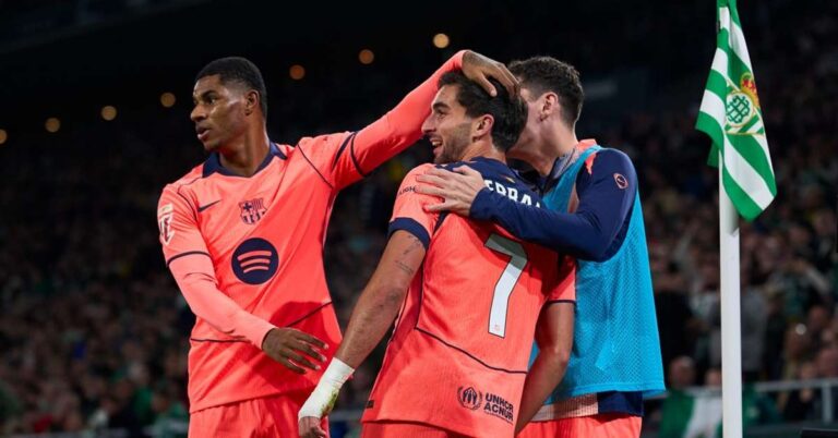 صراع إنجليزي يشتعل في الكامب نو.. ليفربول يطرق باب برشلونة لضم جوهرة نادرة وفليك يتدخل بحسم!