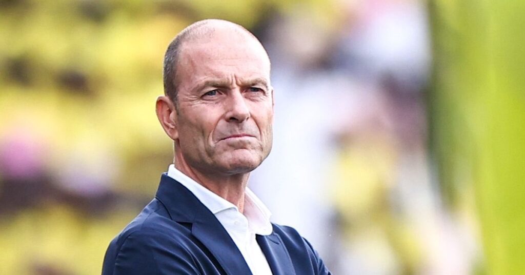 توقع ناري من مدرب الأهلي يشعل أفريقيا.. نهائي مصري خالص وقرارات حاسمة تهز غرفة الملابس!